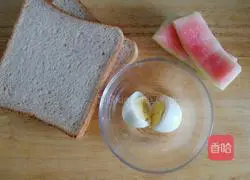 Watermelon Crust Egg Sandwich Recipe Illustration 1