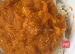 Illustration of how to make pumpkin steamed buns 4