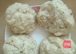 Illustration of how to make sugar-free red date and oatmeal steamed buns 4