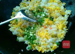 Yangzhou fried rice recipe 9