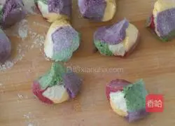 Illustration of how to make vegetable juice dumplings 4