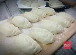 Illustration of how to make corn, carrot and mushroom dumplings 11