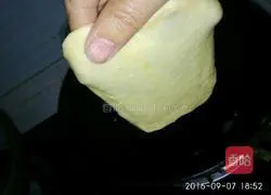 Illustration of how to make fried pancakes 8