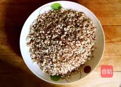  Illustration of how to make Yuanbao dumplings 4