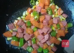 Illustration of how to make egg fried rice 3