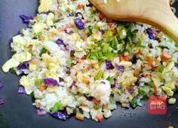 Illustration of how to make big tree fried rice 8