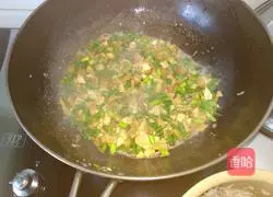 Illustration of how to make salted egg and stir-fried rice 6