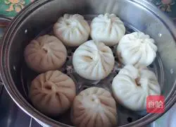 Illustration of how to make pickled cabbage and meat buns 13