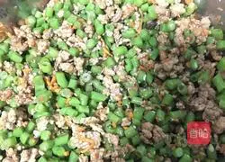 Illustration of how to make cowpea buns 6