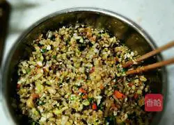 Illustration of making homemade vegetarian dumplings 3