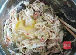 Illustration of how to make loofah cake 3