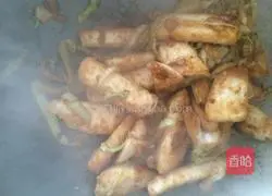 Stir-fried cabbage steamed buns Illustration of how to do it 7