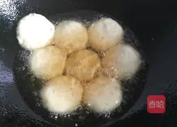 Illustration of how to make Shanghai meat pie 7