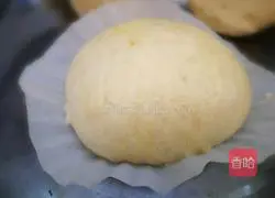 Illustration of how to make salted egg yolk quicksand buns 4
