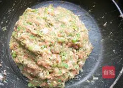 Illustration of how to make bean and pork dumplings 10