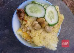 Illustration of how to make leftover rice and egg pancakes 6