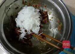 Illustration of how to make radish-filled meatloaf 5