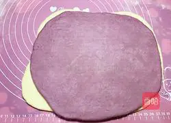 Illustration of how to make butterfly steamed buns 8