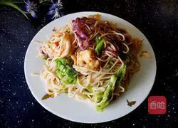 Illustration of how to make shrimp fried noodles 9