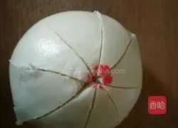 Illustration of how to make cheese steamed buns 1