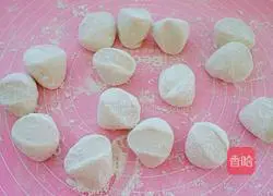 Illustration of how to make leek vegetarian buns 12