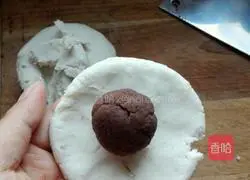 Illustration of how to make sweet potato, glutinous rice and bean paste pancakes 8