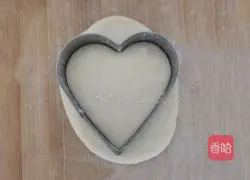 Illustration of how to make love steamed buns 11