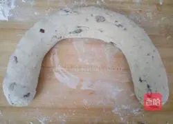 Red dates and sesame whole grains Illustration of how to make flowering steamed buns 14