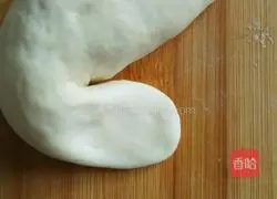 Illustration of how to make carp steamed buns 7