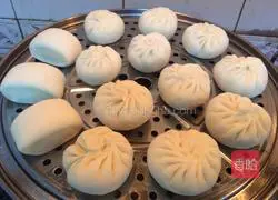 Illustration of home-style steamed buns 6