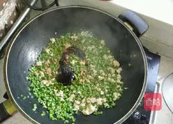 Illustration of how to make noodles 7