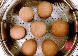 Milk Rye Noodle Steamed Buns Recipe Illustration 11