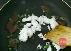 Cantonese Sausage Fried Rice Recipe Illustration 5
