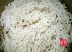 Illustration of homemade sweet soy sauce noodles 8