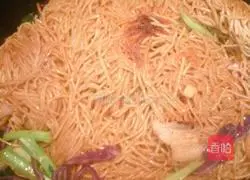 Illustration of traditional fried noodles 6