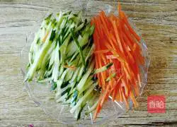 Illustration of how to mix noodles 3