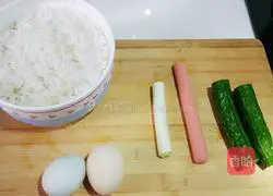 Illustration of how to make fragrant egg fried rice 1