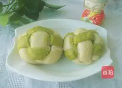 Illustration of how to make hydrangea steamed buns 16