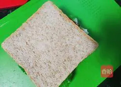 Kuaishou whole wheat sandwich Illustration of how to do it 7