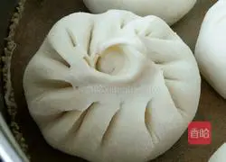 Illustration of how to make steamed buns stuffed with cabbage filling 11