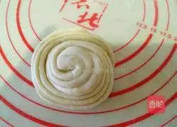 Illustration of how to make hand cake 9