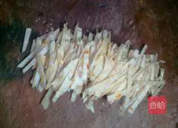 Illustration of how to make fried bean sprouts and shredded pancakes 6