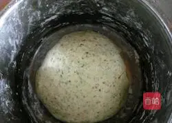 Illustration of how to make mulberry leaf steamed buns 2