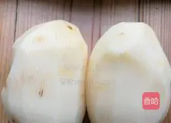 Illustration of making mashed potato cake 2 