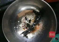 Illustration of how to make wontons 7