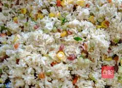 Illustration of how to make colorful fried rice 6