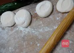 Illustration of how to make steamed buns 2