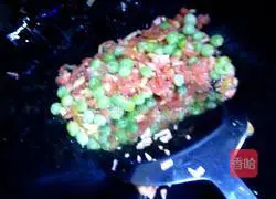 Illustration of how to make golden fried rice 6