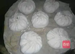 Illustration of how to make leek and egg vegetarian buns 11