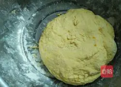 Illustration of how to make purple potato blossom steamed buns 4